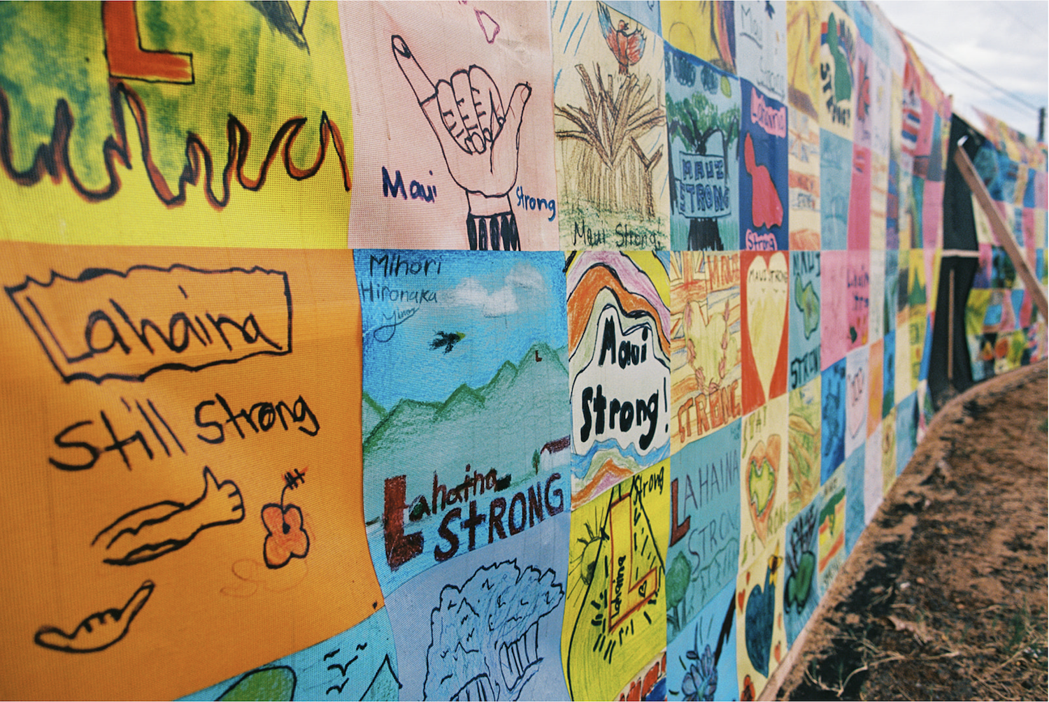 Maui fires in Lahaina featuring children’s artwork along Honoapi‘ilani Highway in the devastated neighborhood of Wahikuli.